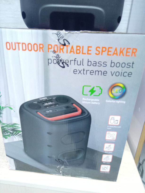 اسپیکر شارژی مدل zQs8183 SinG_e