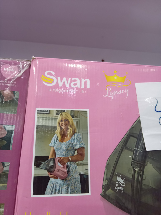 مبل شور وفرش شور مدل swan تحت لیسانس انگلستان